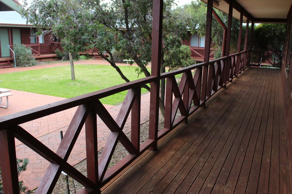 Aussie Cabins Hotel Dubbo Exterior foto